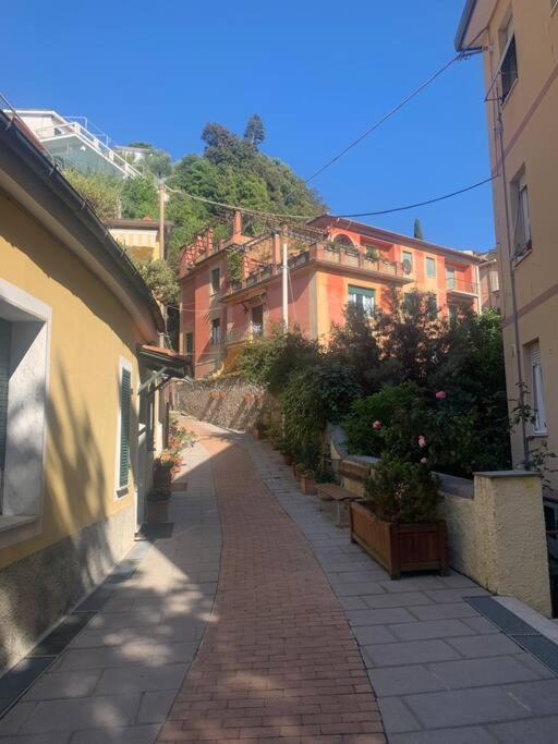 Ferienwohnung Cozy Beach House With Nice Garden, Basic Feel Bonassola Exterior foto